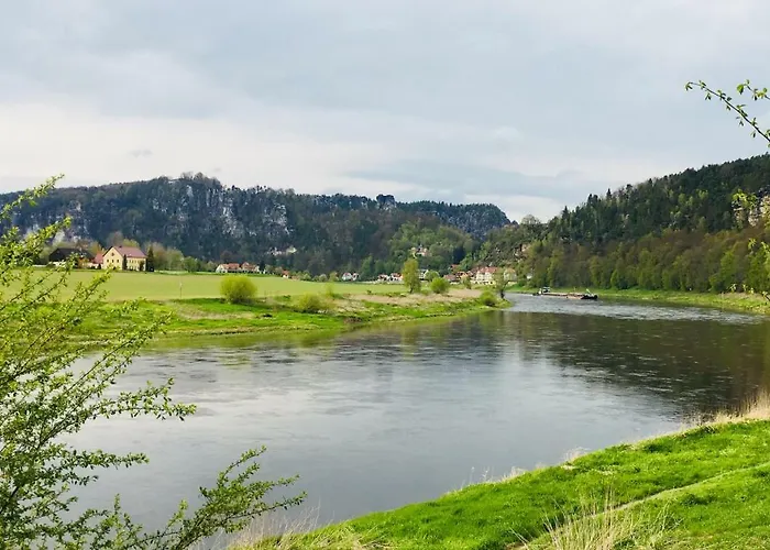 Am Gruenbach 2 アパート